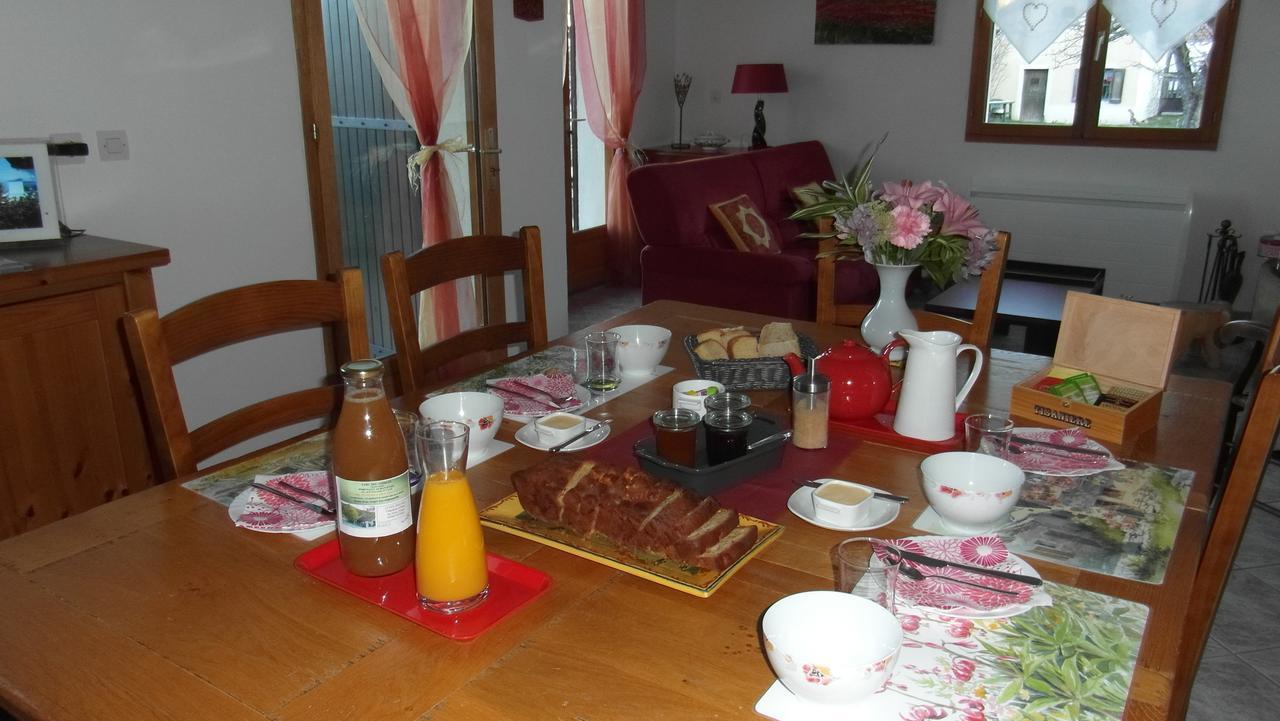 Au Vieux Tilleul Bed & Breakfast Veynes Exterior photo